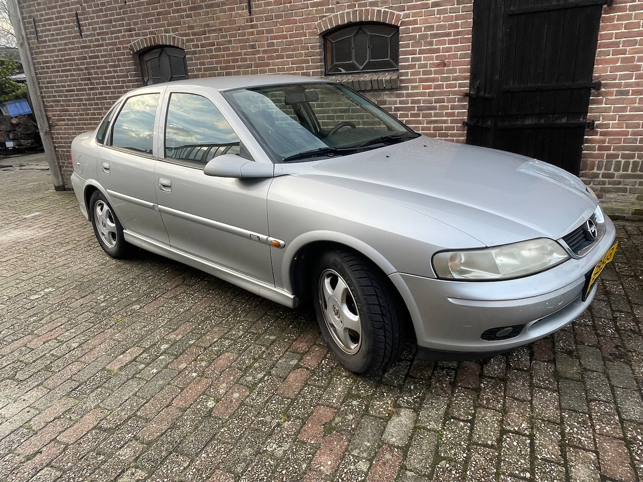 Opel Vectra - 1.8-16V Centennial Zo mee, export - AutoWereld.nl