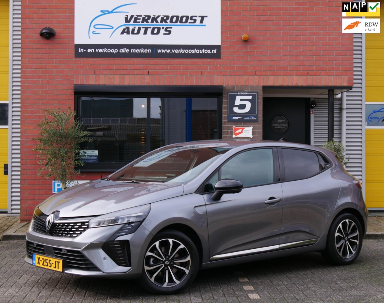 Renault Clio - 1.6 E-Tech Full Hybrid 145 techno 360cam. stoel\stuur verw. rijk uitgerust - AutoWereld.nl