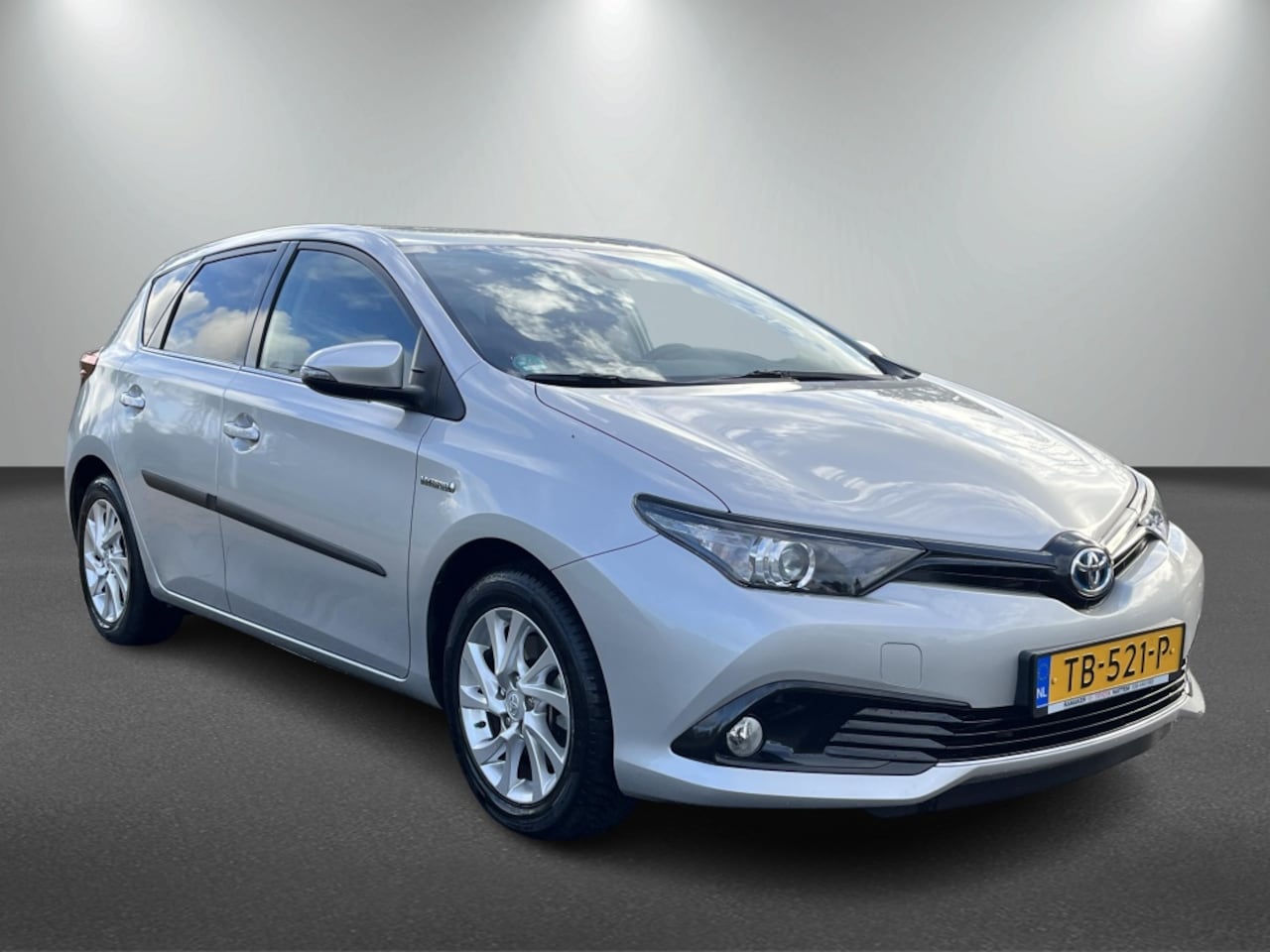 Toyota Auris - 1.8 Hybrid Energy Plus 1.8 Hybrid Energy plus - AutoWereld.nl