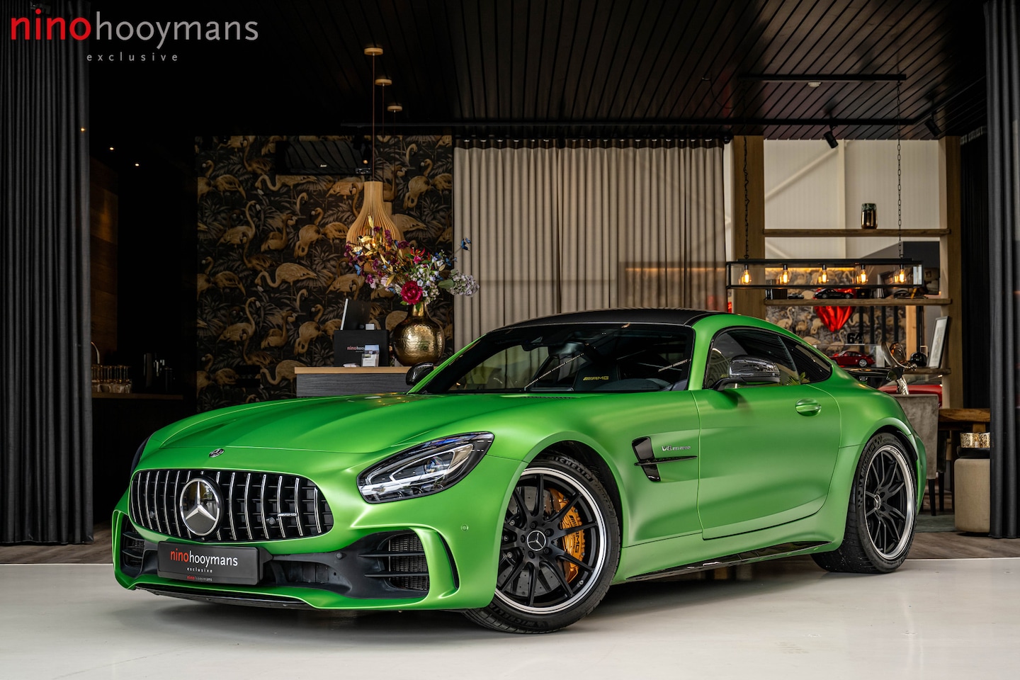 Mercedes-Benz AMG GT - R 4.0 V8 | Race seats | Burmester | Carbon | Track Package AMG - AutoWereld.nl