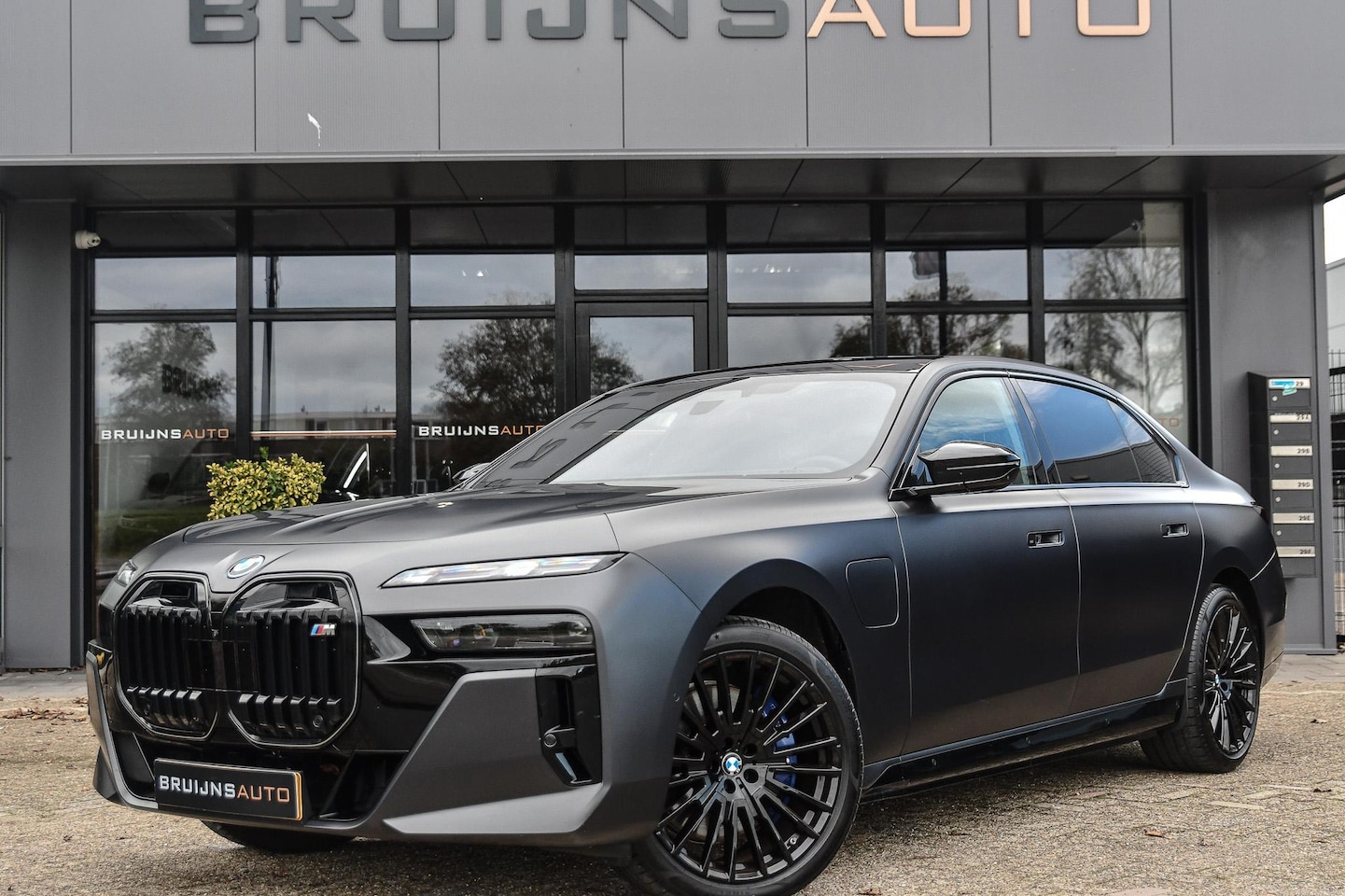 BMW 7-serie - M760e xDrive |Theatre screen|M-sport|BTW| - AutoWereld.nl