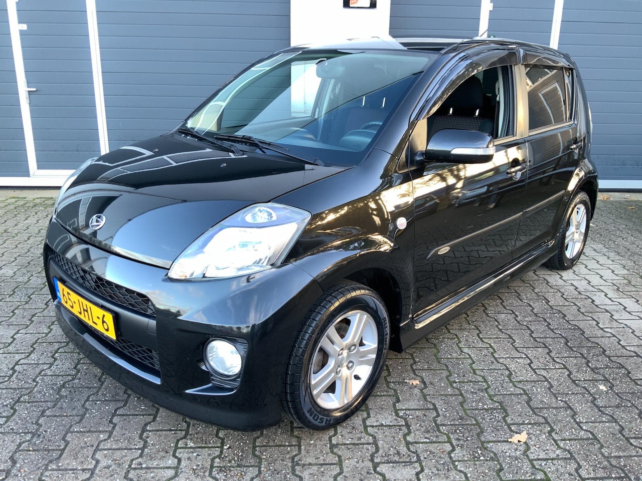 Daihatsu Sirion 2 - 1.3-16V Prestige Airco Trekhaak APK 10-2026 - AutoWereld.nl
