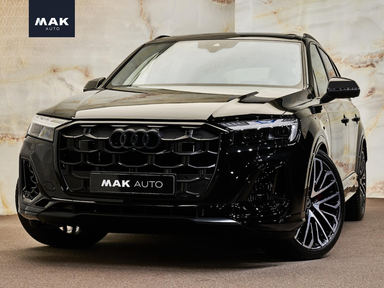 Audi Q7 - 60 TFSI e quattro Pro Line S Competition 60 TFSI e Quattro Pro Line S Competition, pano, B&O adv., carbon extr., nachtzicht, 4W-bes - AutoWereld.nl