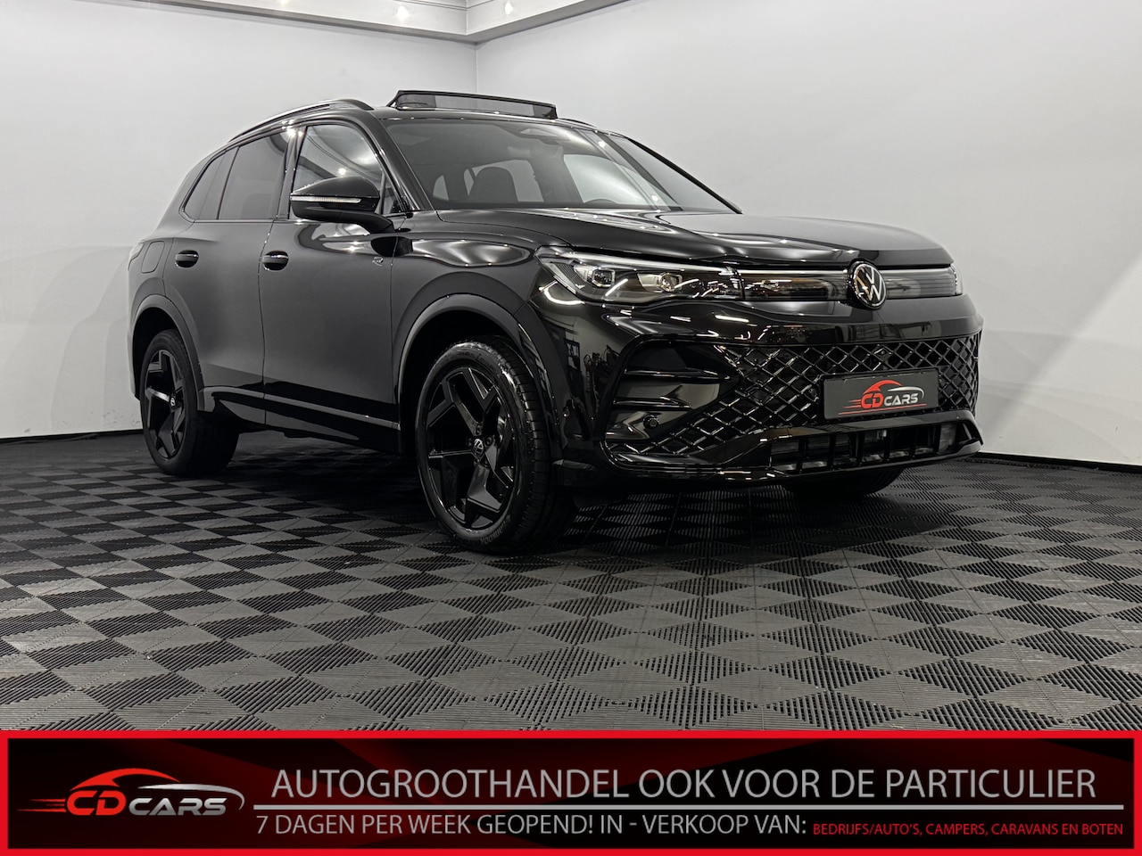 Volkswagen Tiguan - R-Line Plus Black Style 1,5 PHEV eHybrid 272pk Pano, 360 Camera, Half leder, Navi, Massage - AutoWereld.nl