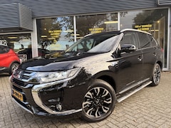 Mitsubishi Outlander - 2.0 PHEV Instyle Trekhaak/Stuur-stoelverwarming/360Camera/rockfo