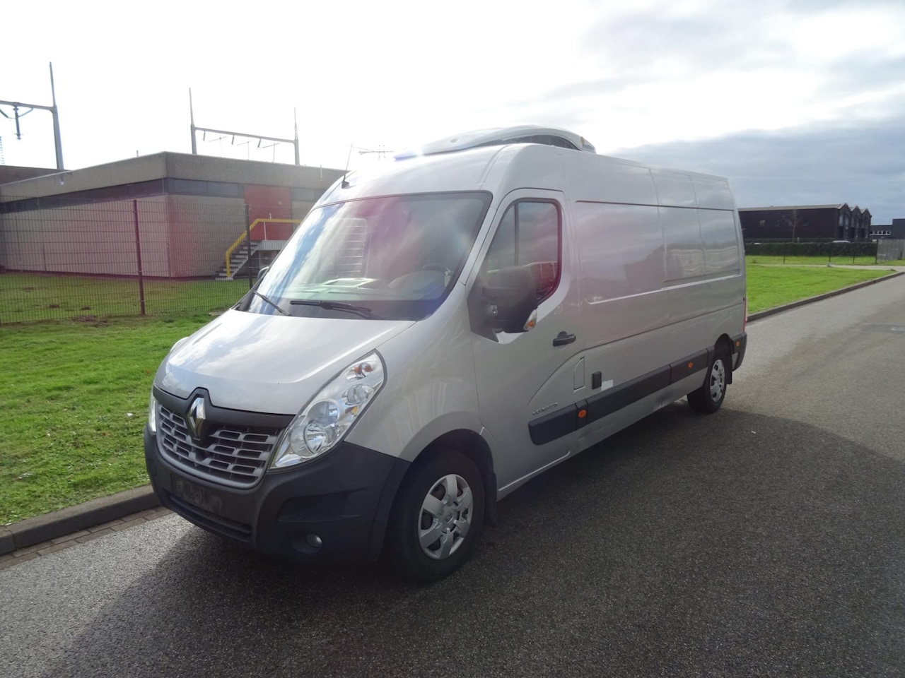 Renault Master - T35 2.3 dCi L3 DL DC Koelwagen - AutoWereld.nl