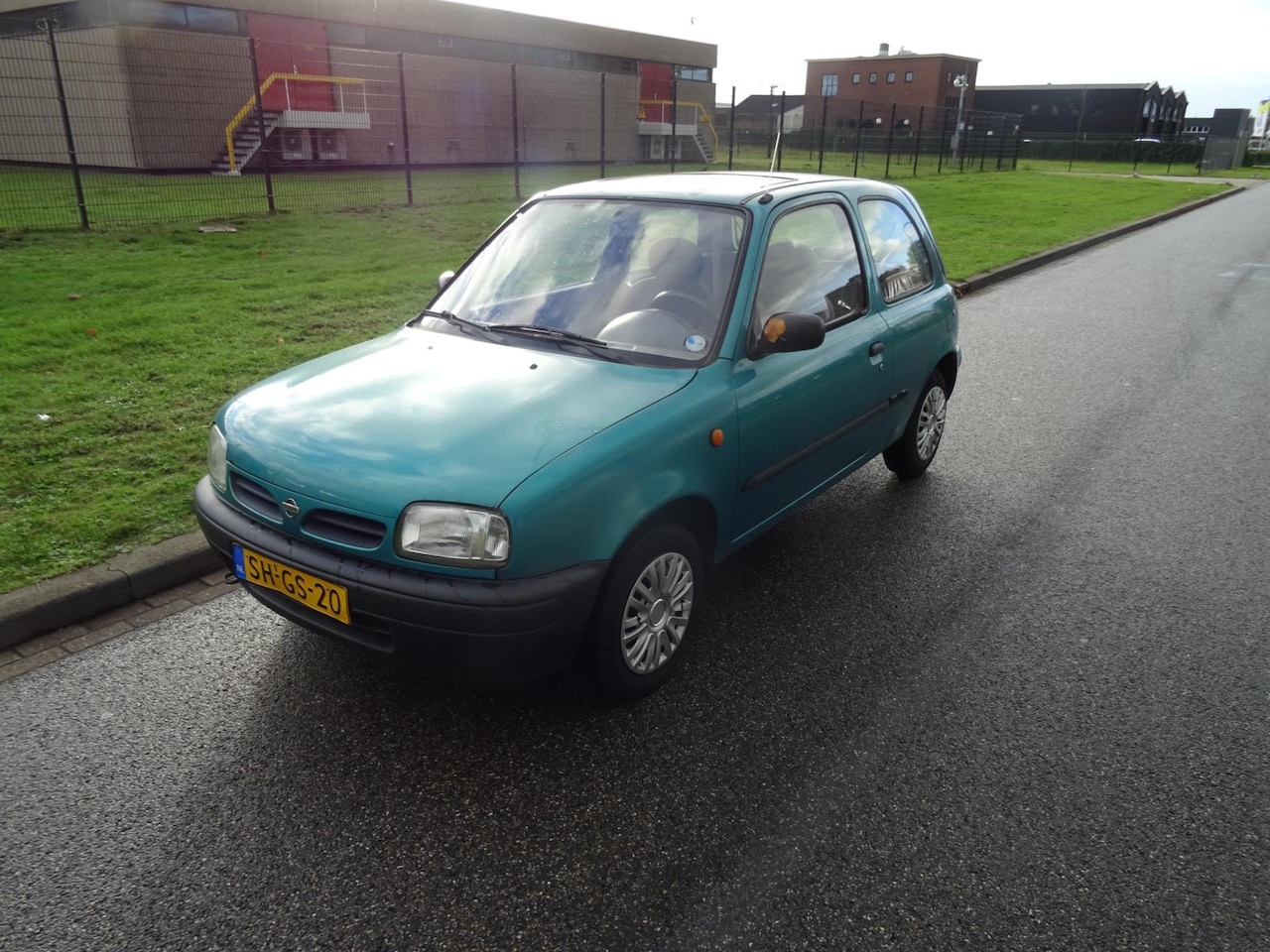 Nissan Micra - 1.3 L 1.3 L - AutoWereld.nl