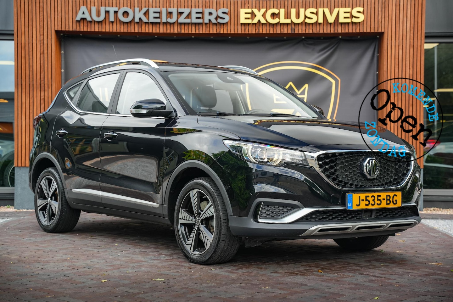 MG ZS - Luxury 45 kWh Panodak Camera Adaptive Cruise Keyless Leer Navigatie Carplay - AutoWereld.nl