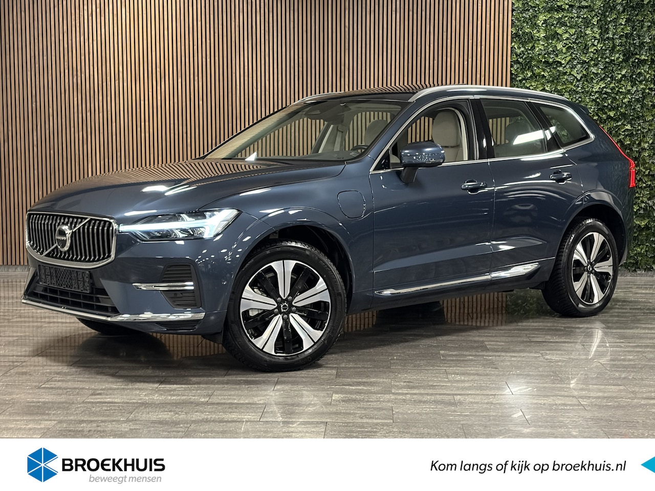 Volvo XC60 - T6 AWD Recharge Plus Bright | 360° Camera | All Season banden | Adaptieve Cruise Control | - AutoWereld.nl