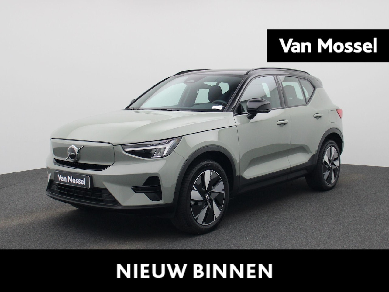 Volvo XC40 - Recharge Extended Range Core | NAVIGATIE | ACHTERUITRIJCAMERA | APPLE CARPLAY | PARKEERSEN - AutoWereld.nl