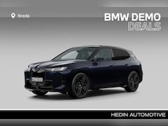 BMW iX - xDrive45 101 kWh | M-Sport Pro | Glazen panoramadak Sky Lounge | Trekhaak | Stoelventilati