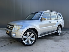 Mitsubishi Pajero - 3.8 V6 AUTOMAAT Instyle 7 PERS LEER CRUISE ECC TREKHAAK YOUNGTIMER