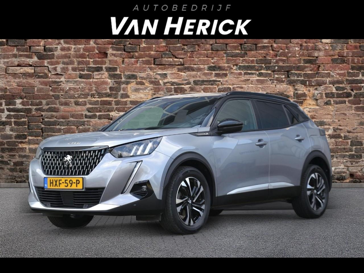 Peugeot 2008 - 1.2 PureTech GT Automaat | Navi | Keyless | ACC | Side Assist - AutoWereld.nl