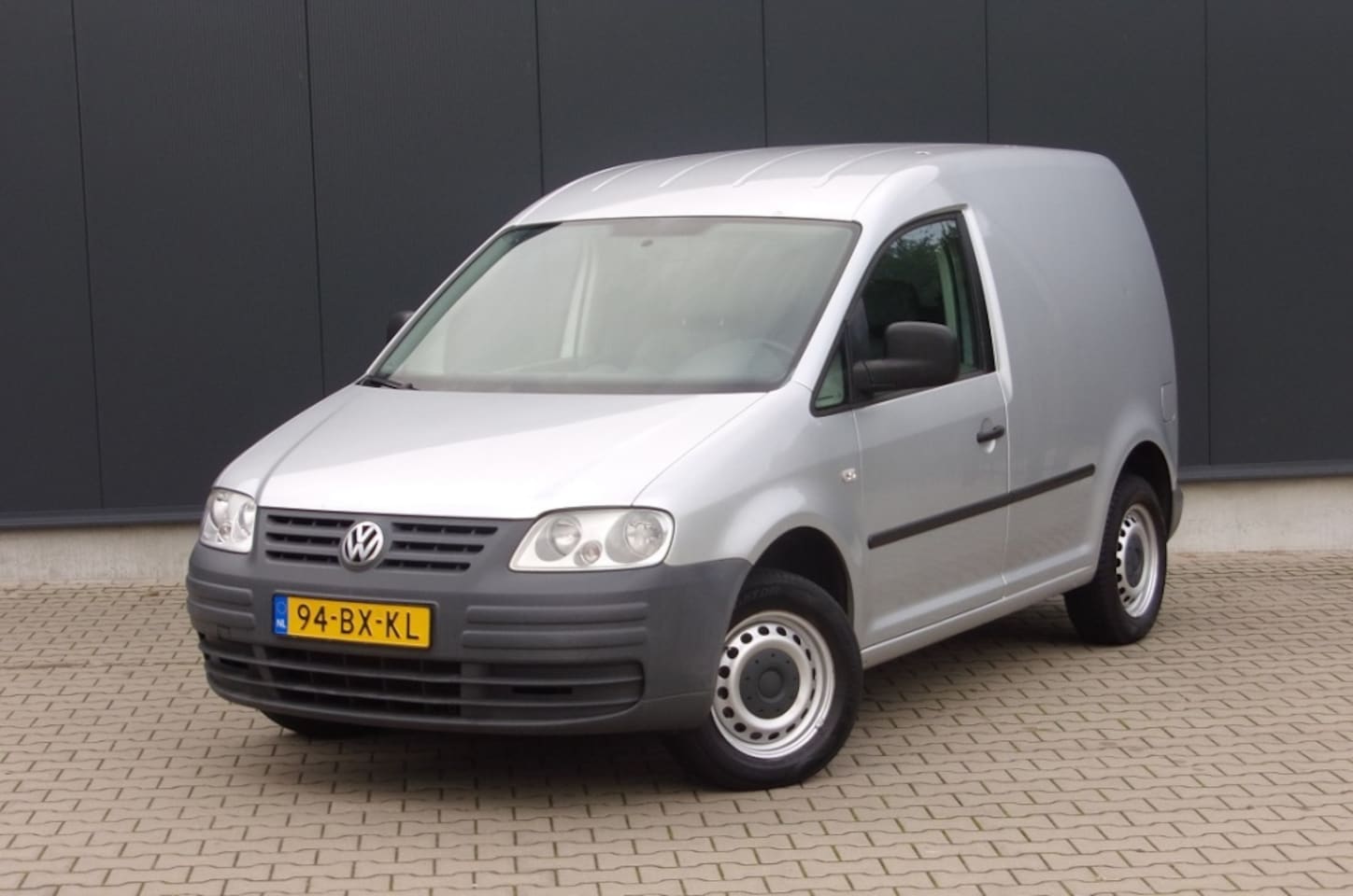 Volkswagen Caddy - 1.4 Benzine | Grijs kenteken | 117.000 km | N.A.P - AutoWereld.nl