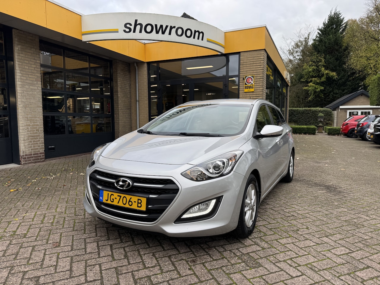 Hyundai i30 Wagon - 1.6 GDi Comfort Climate Control Navi Camera - AutoWereld.nl