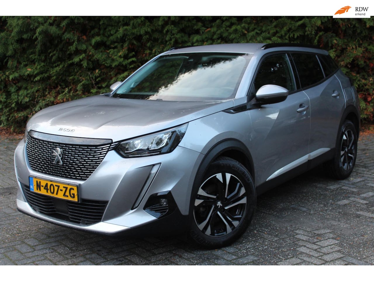 Peugeot 2008 - 1.2 PureTech Allure Pack 131PK | Parkeercamera | Carplay | Climate Control | LMV | NAVI - AutoWereld.nl