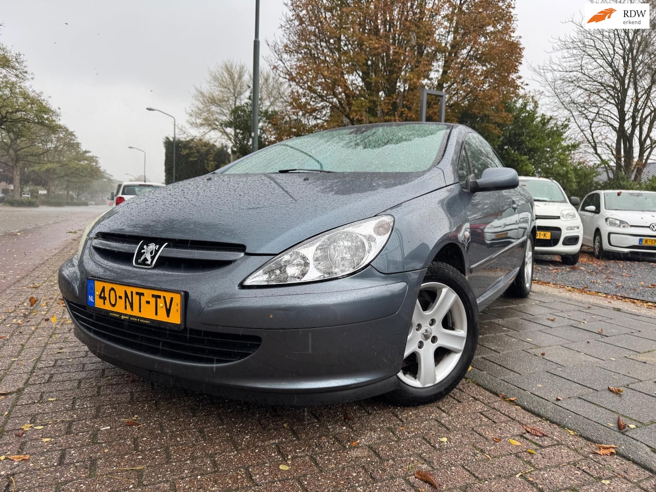 Peugeot 307 CC - 2.0-16V Clima Elek Pakket Lmv Cruise Apk 03-26 - AutoWereld.nl