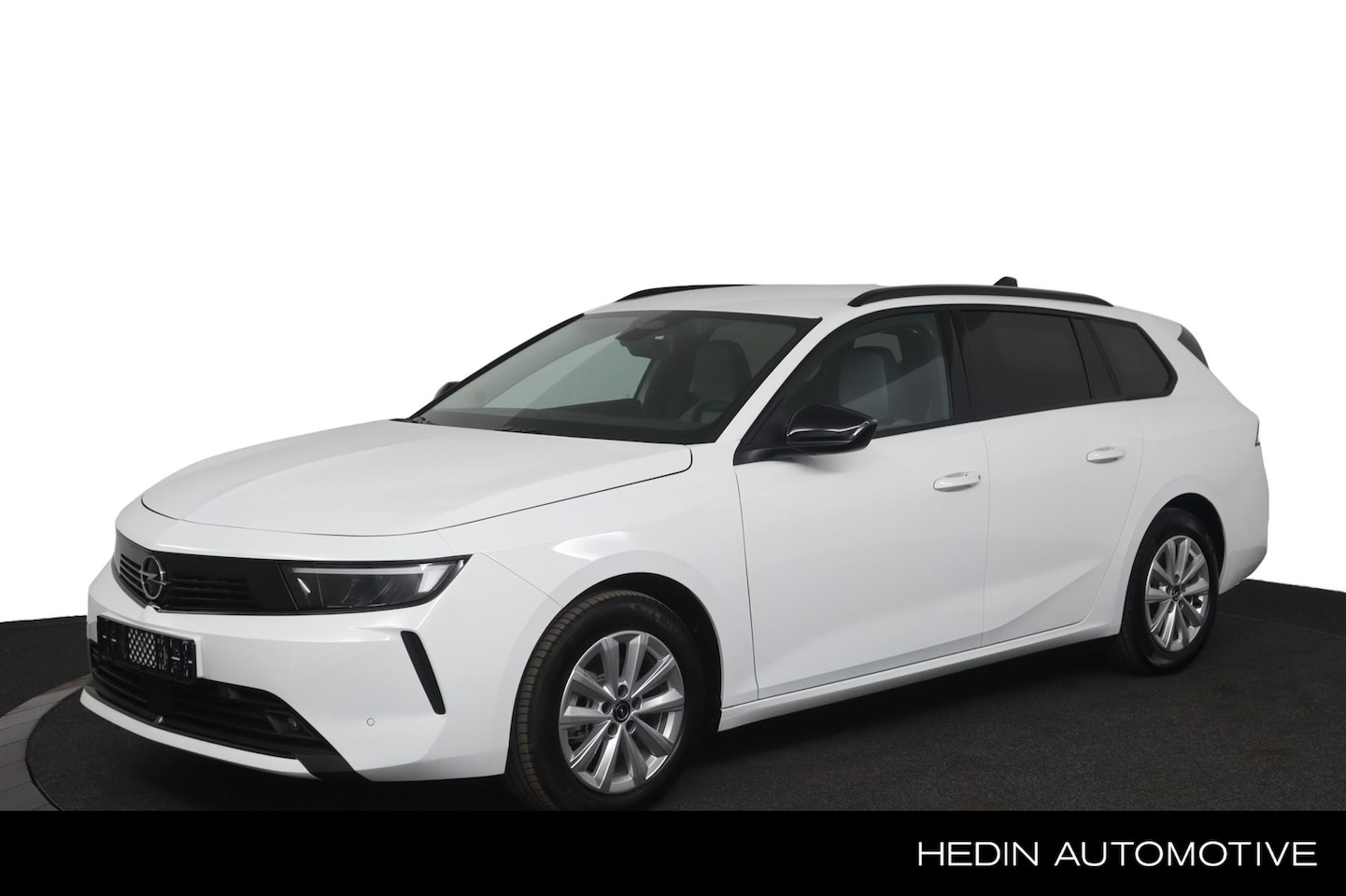 Opel Astra Sports Tourer - 1.2 Turbo Business Edition Full Map Navigatie | Parkeer Camera | Stoelverwarming | Climate - AutoWereld.nl