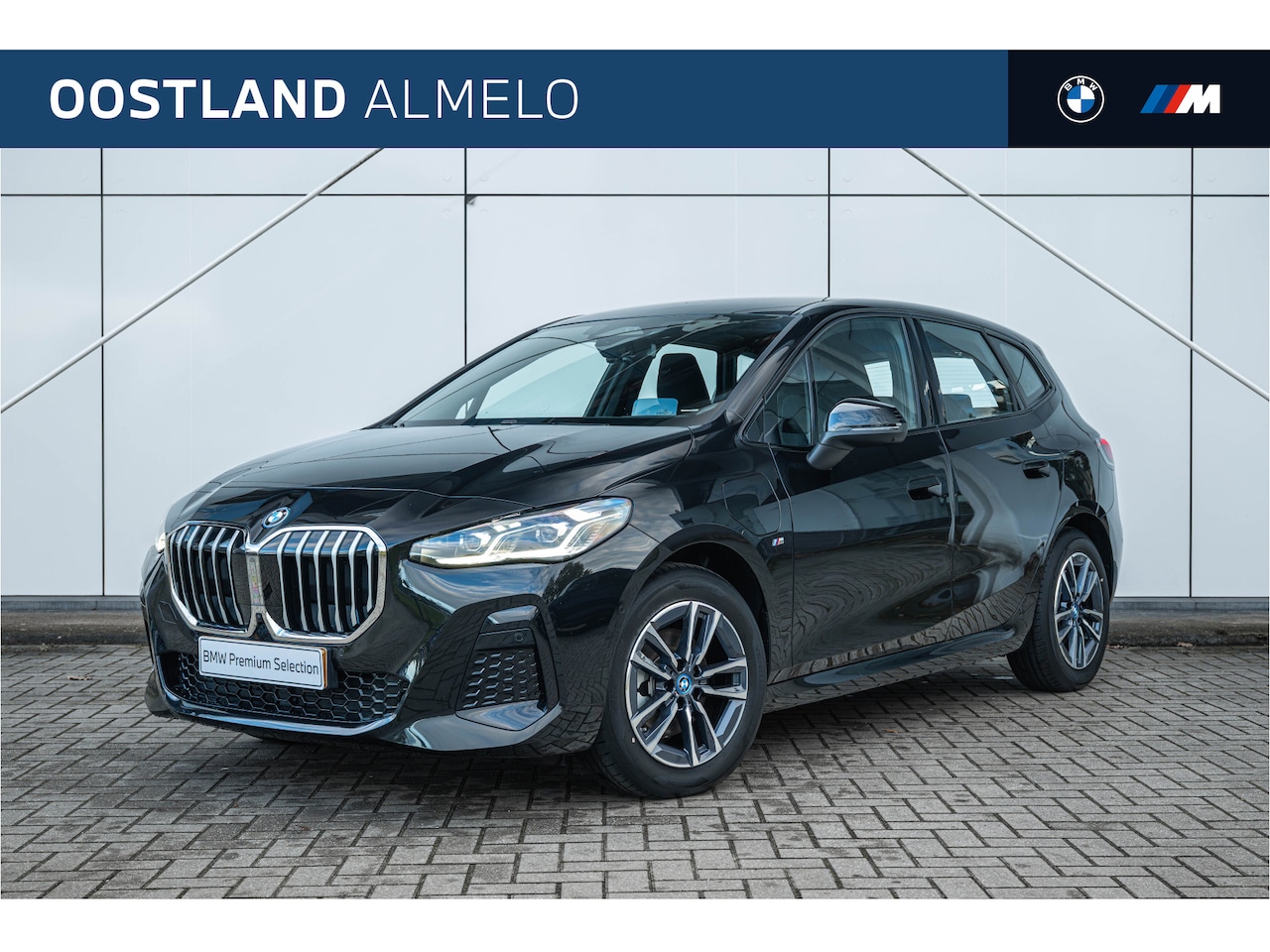 BMW 2-serie Active Tourer - 225e xDrive M Sport Automaat / Sportstoelen / M Adaptief onderstel / Comfort Access / Adap - AutoWereld.nl