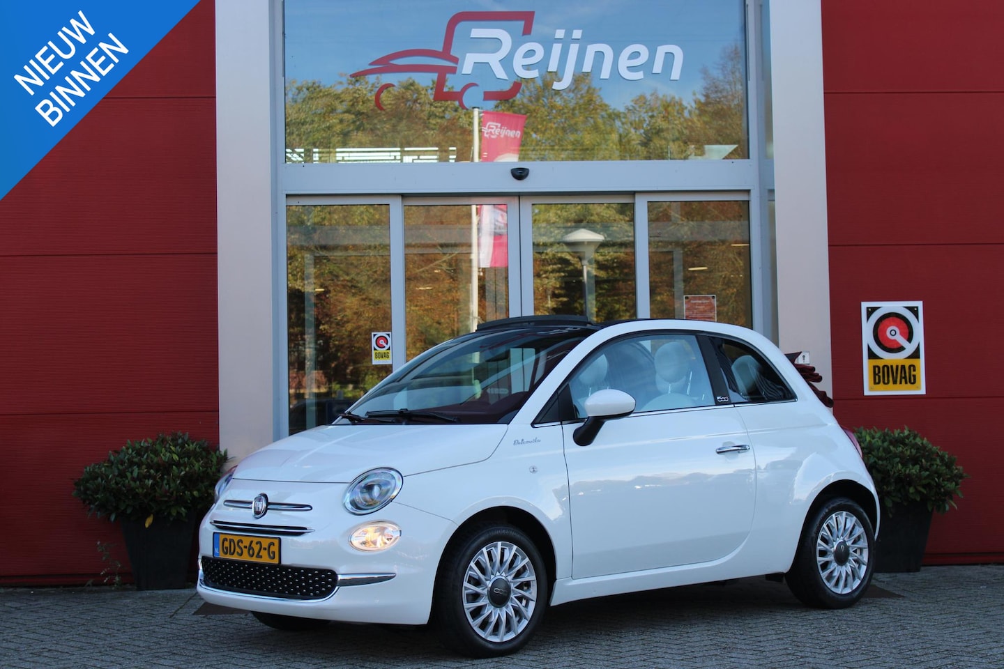 Fiat 500 - 1.0 72PK HYbrid DOLCEVITA CABRIO | ELEKRISCH BEDIENBAAR CABRIODAK | CLIMATE CONTROL | DAB+ - AutoWereld.nl