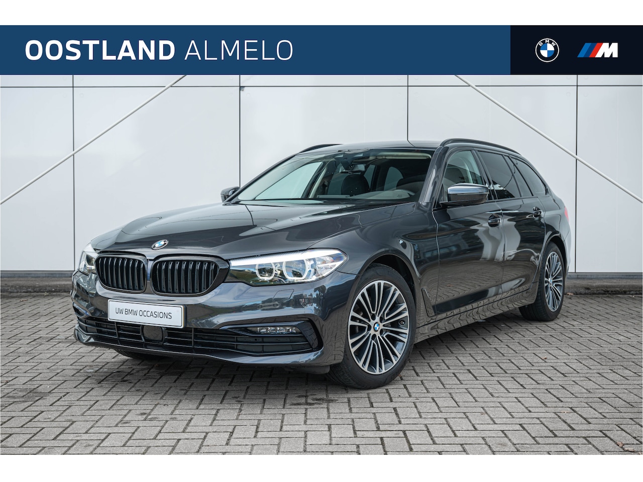 BMW 5-serie Touring - 520i High Executive Sport Line Automaat / Sportstoelen / LED / Active Cruise Control  / St - AutoWereld.nl