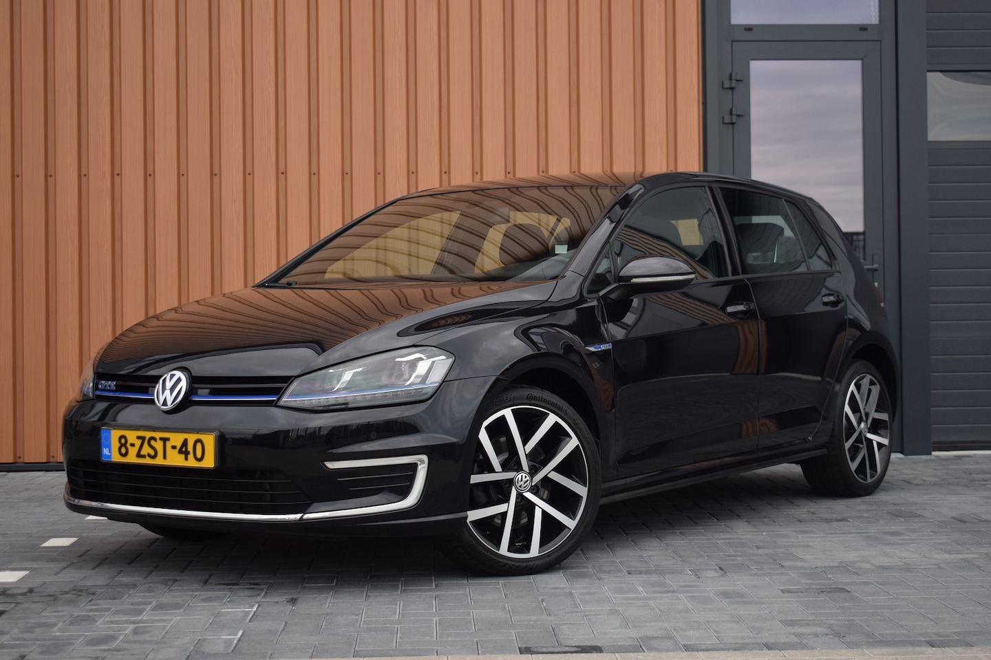 Volkswagen Golf - GTE 1.4 TSI DSG | Trekhaak | 18" | PDC - AutoWereld.nl