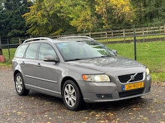 Volvo V50 - 2.4 D5 Momentum /Automaat/