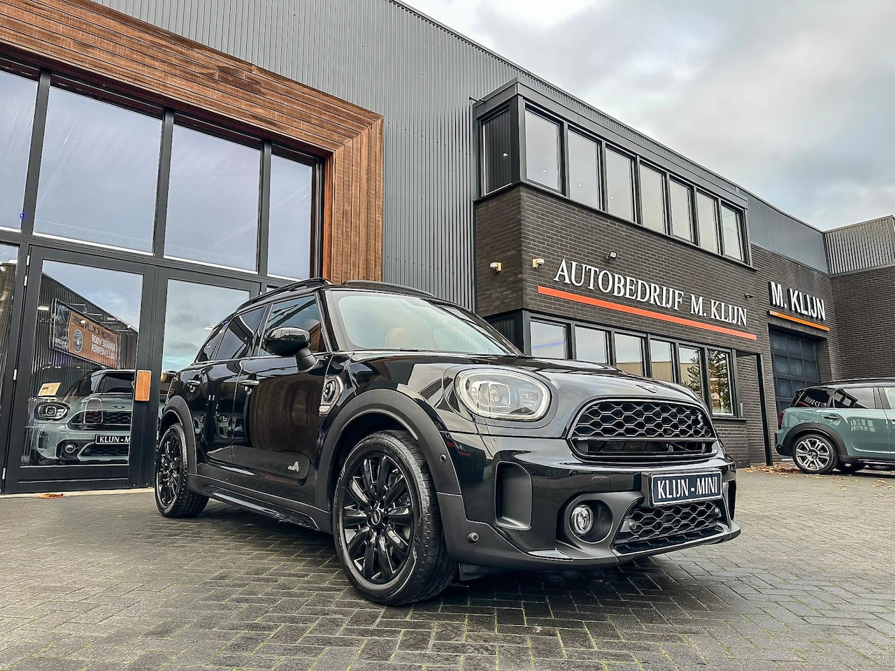 MINI Countryman - Mini 2.0 Cooper S E ALL4 MINI Yours 220pk Chester Brown Leer/Memory/Pano/HK/Btw - AutoWereld.nl