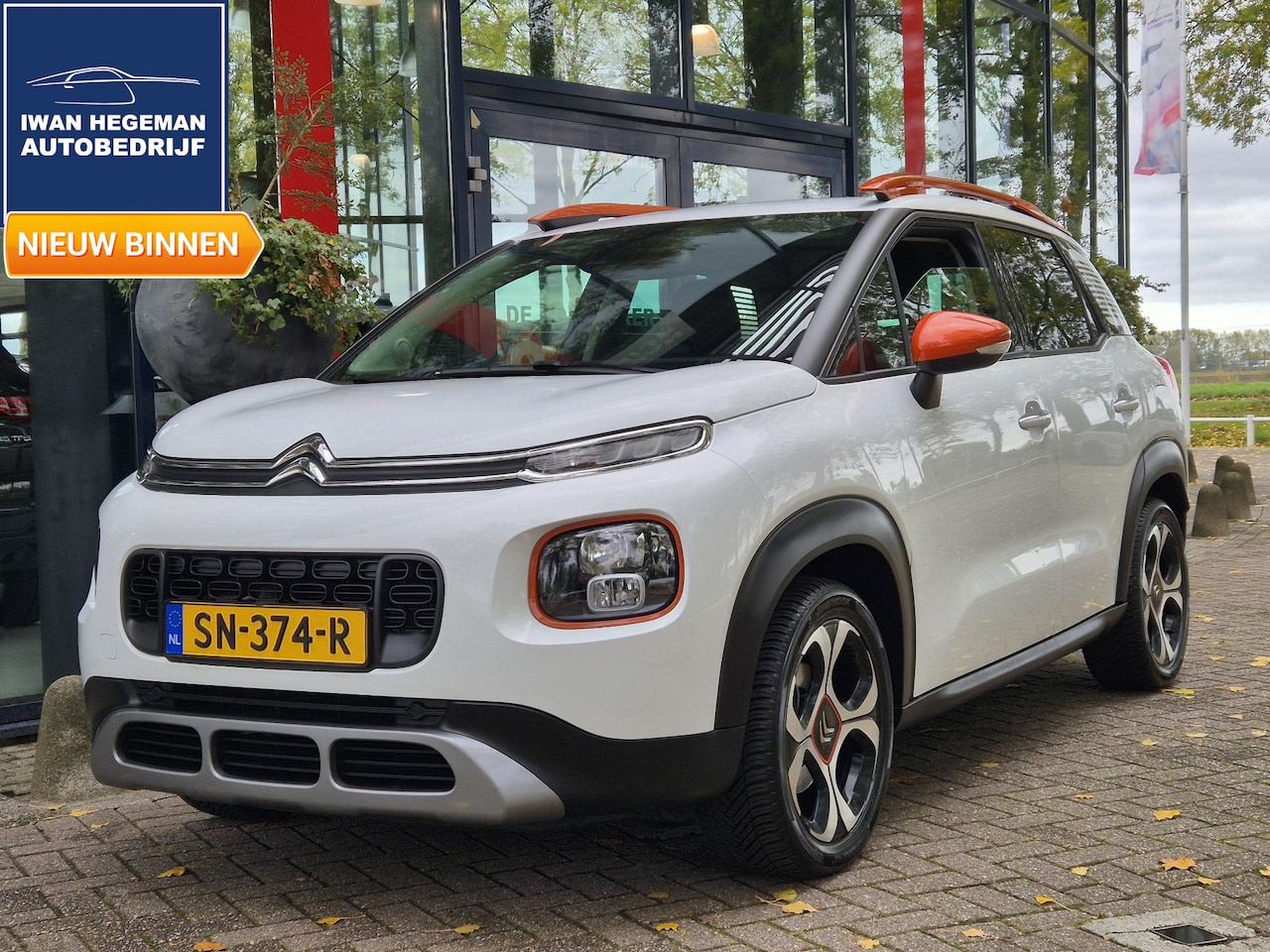 Citroën C3 Aircross - 1.2 PureTech S&S Shine | Trekhaak | PDC + Camera | ECC | LM velgen | - AutoWereld.nl