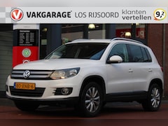 Volkswagen Tiguan - 1.4 TSI BMT *Sport* | Trekhaak | Alcantara | Cruise & Climate Control | PDC V + A | Orig.