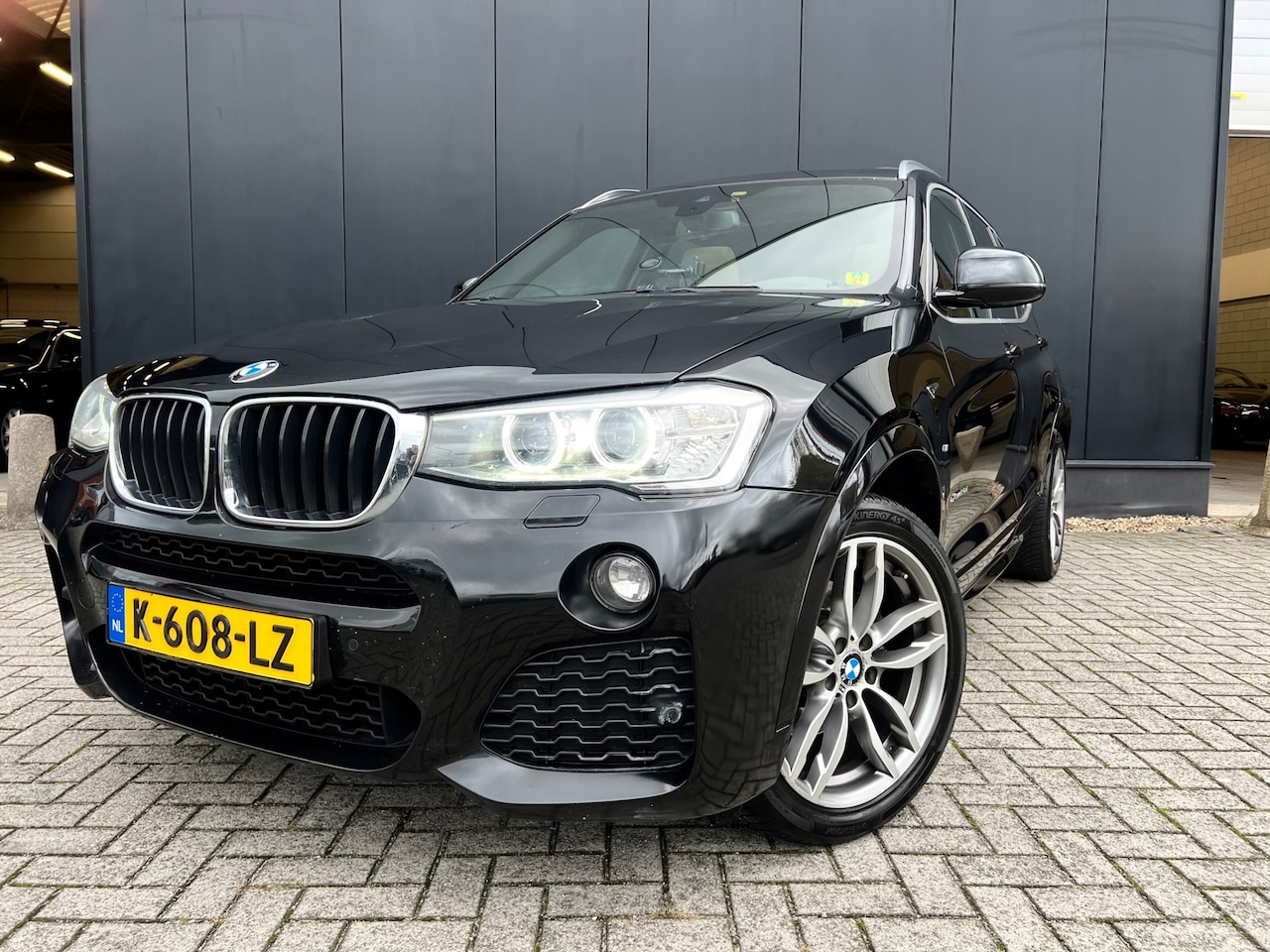 BMW X3 - XDrive20i '15 M-Sport! Aut/Leer/Headup/19"lmv/Etc - AutoWereld.nl