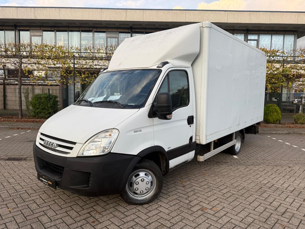Iveco Daily - 35 C 12 375 BAKWAGEN 3 STOELEN APK RADIO RIJDT SCHAKELT GOED BAK WERKT - AutoWereld.nl
