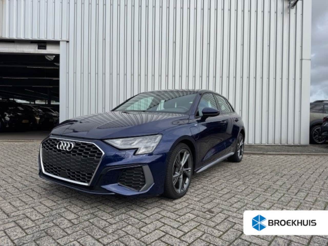 Audi A3 Sportback - 40 TFSI e Advanced S-Line l Lederen bekleding l Digital Dash l Stoelverwarming l 18" l Sen - AutoWereld.nl