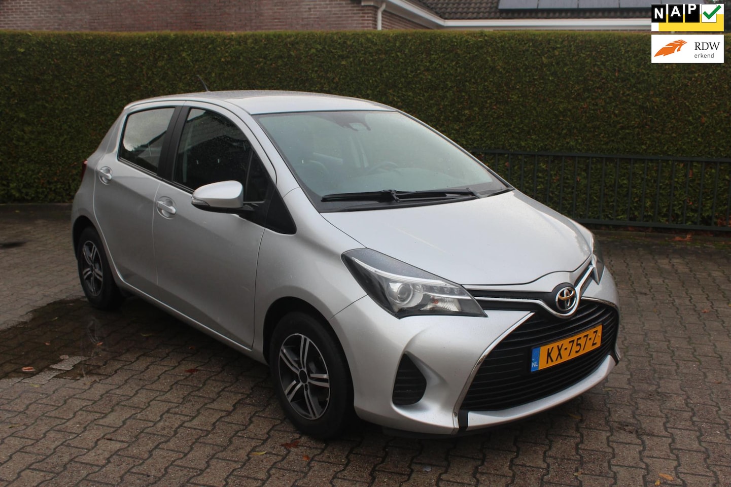 Toyota Yaris - 1.0 VVT-i Trend Stoelverwarming - AutoWereld.nl