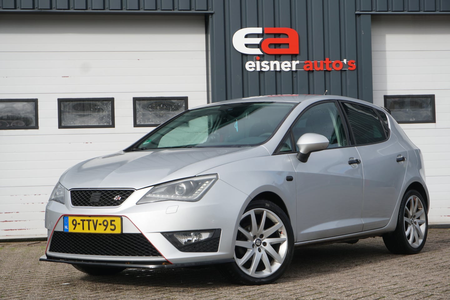 SEAT Ibiza - 1.2 TSI FR | XENON | ECC | NAVI | TREKHAAK | - AutoWereld.nl