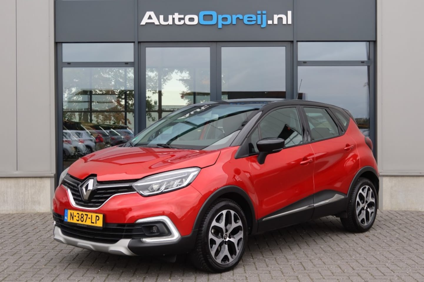 Renault Captur - 1.3 TCe Intens AUTOMAAT 150pk Airco, NAVI, Cruise, Stoelverwarming - AutoWereld.nl