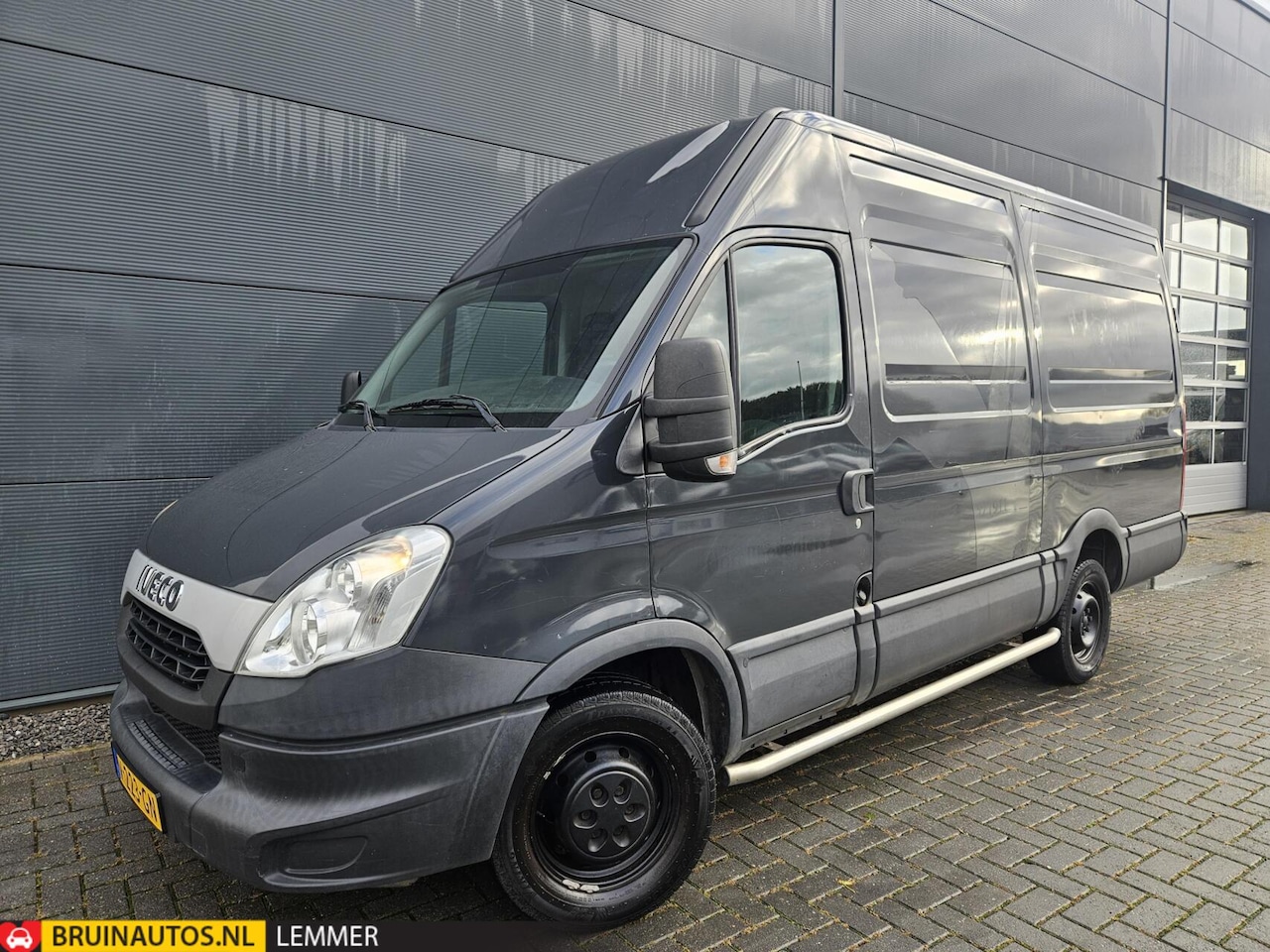 Iveco Daily - 35S15V Airco L2H2 Trekhaak 146 PK 3500 KG - AutoWereld.nl