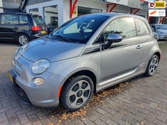 Fiat 500e - 24kwh LEER/CLIMA/PDC/CARPLAY BJ 2016