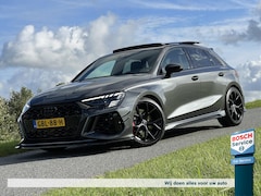 Audi RS3 - 2.5 TFSI 400PK Quattro / Pano / Carbon Diffuser / Full Maxton / Head-up / Keyless / Schaal
