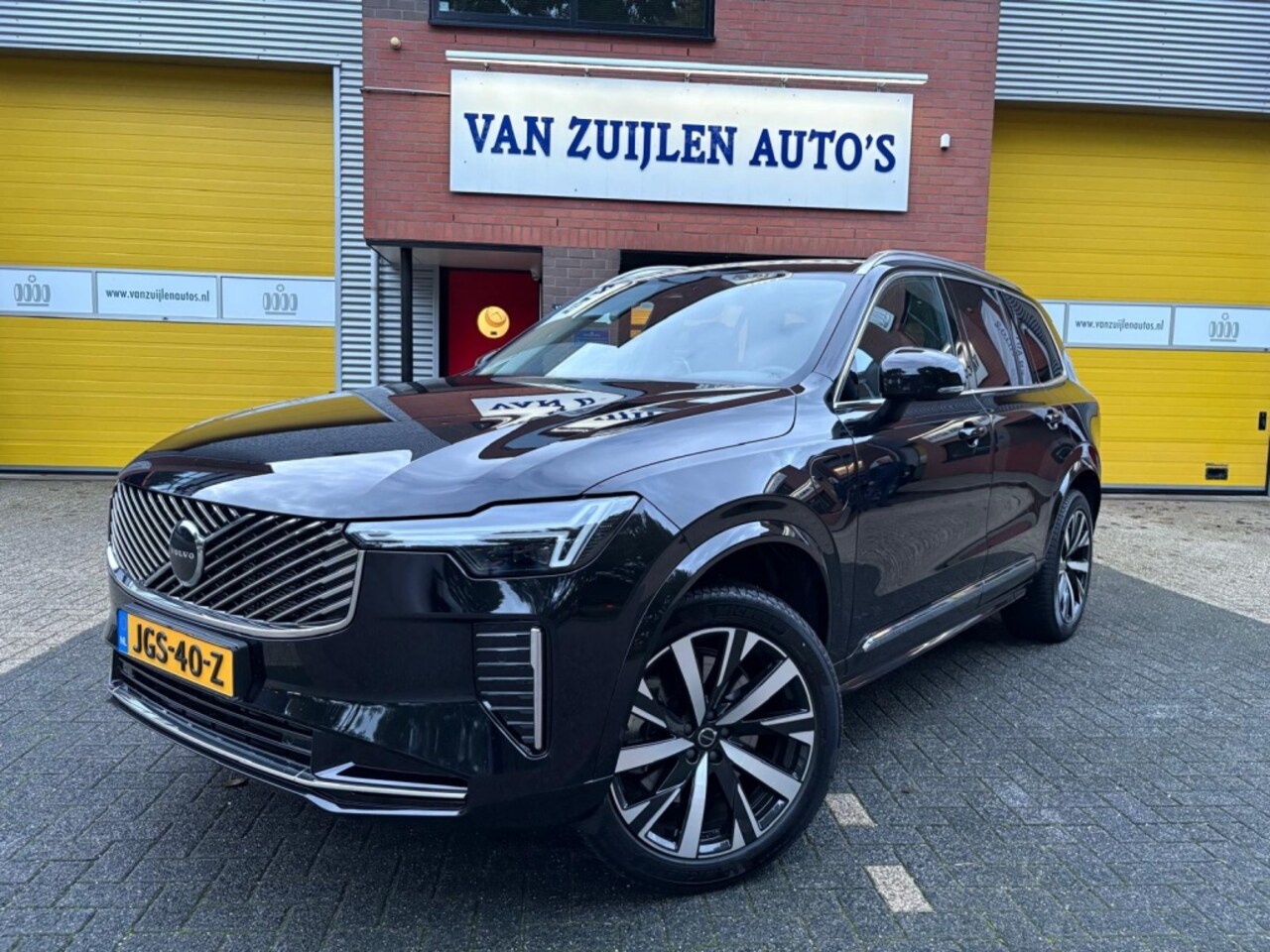 Volvo XC90 - 2.0 T8 AWD Facelift Plus Bright 7-zits Trekhaak HK Camera - AutoWereld.nl