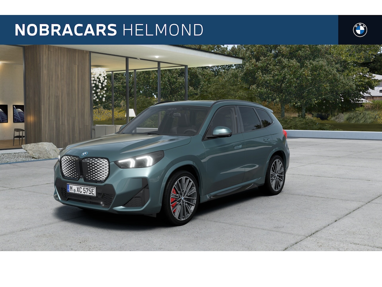 BMW iX1 - eDrive20 M Sport / Panoramadak / Trekhaak / Sportstoelen / M Adaptief onderstel / Comfort - AutoWereld.nl