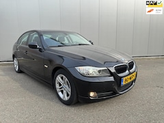 BMW 3-serie - 318i Business Line NAVI CLIMA