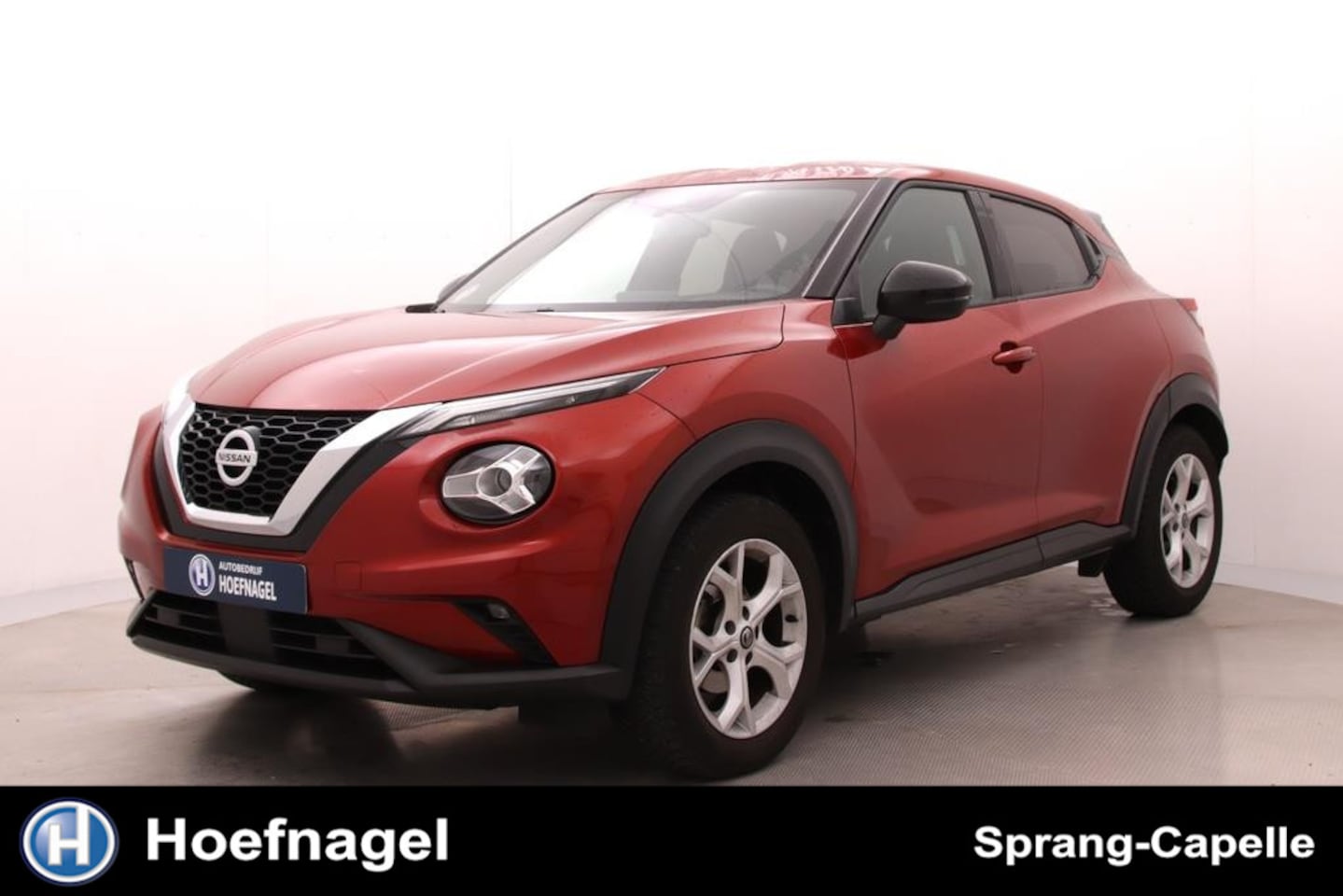 Nissan Juke - 1.0 DIG-T N-Connecta | Trekhaak | Cruise Control | Camera | CarPlay | Stoelverw. - AutoWereld.nl