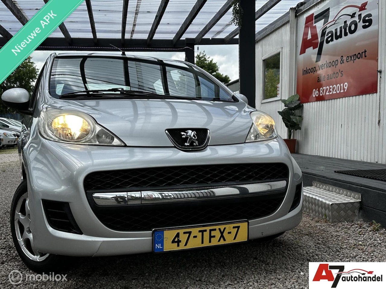 Peugeot 107 - 1.0-12V XR 1.0-12V XR Nieuwe APK - AutoWereld.nl
