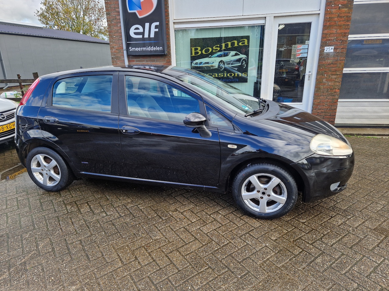 Fiat Grande Punto - 1.4i ''Actual'' 5 Deurs - Airco - Apk 30-10-2026 !! - AutoWereld.nl