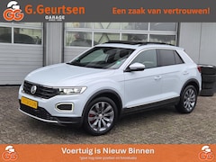 Volkswagen T-Roc - 1.5 TSI Sport Panoramadak, Standkachel,