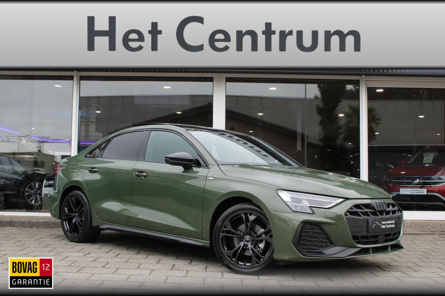 Audi A3 Limousine - 35TFSI 150PK Automaat S-Line / / ACC / Panoramadak / Alcantara / Verwarmbare voorstoelen / - AutoWereld.nl