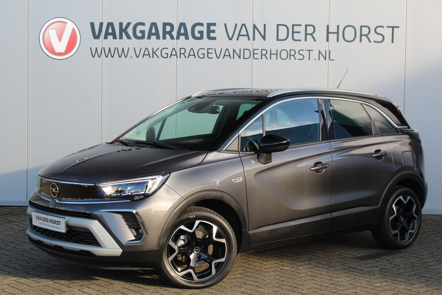 Opel Crossland - 1.2-Turbo 110 pk Ultimate Mooie en luxe hoogzitter met weinig km's ! Volautm. airco dual, - AutoWereld.nl