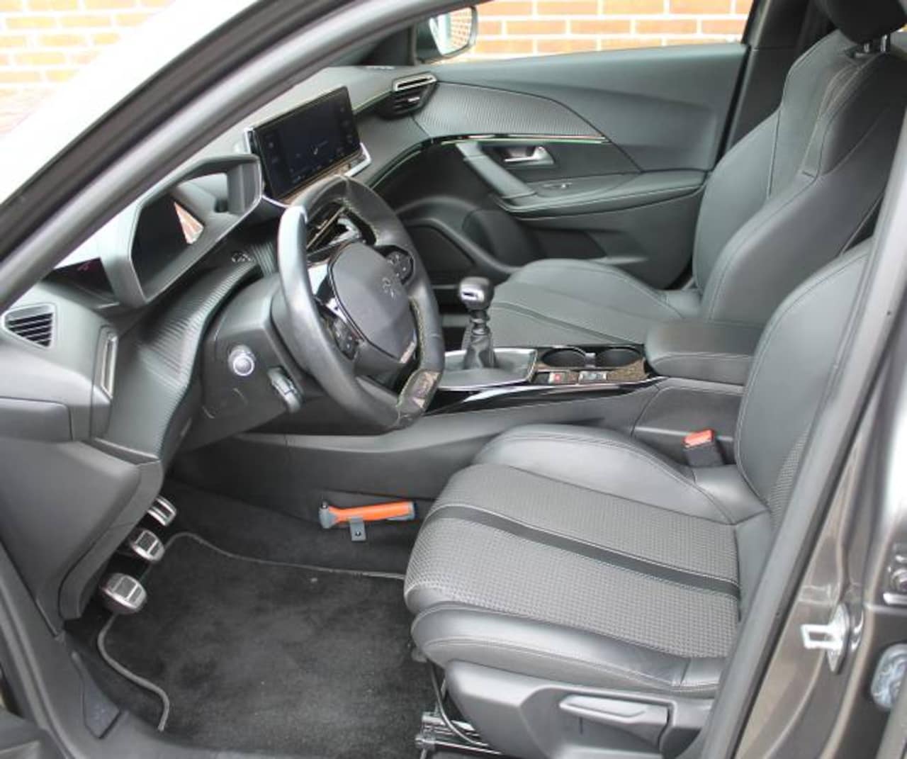 Peugeot 2008 - 1.2 PureTech GT-Line 1.2 Puretech 130pk GT-Line