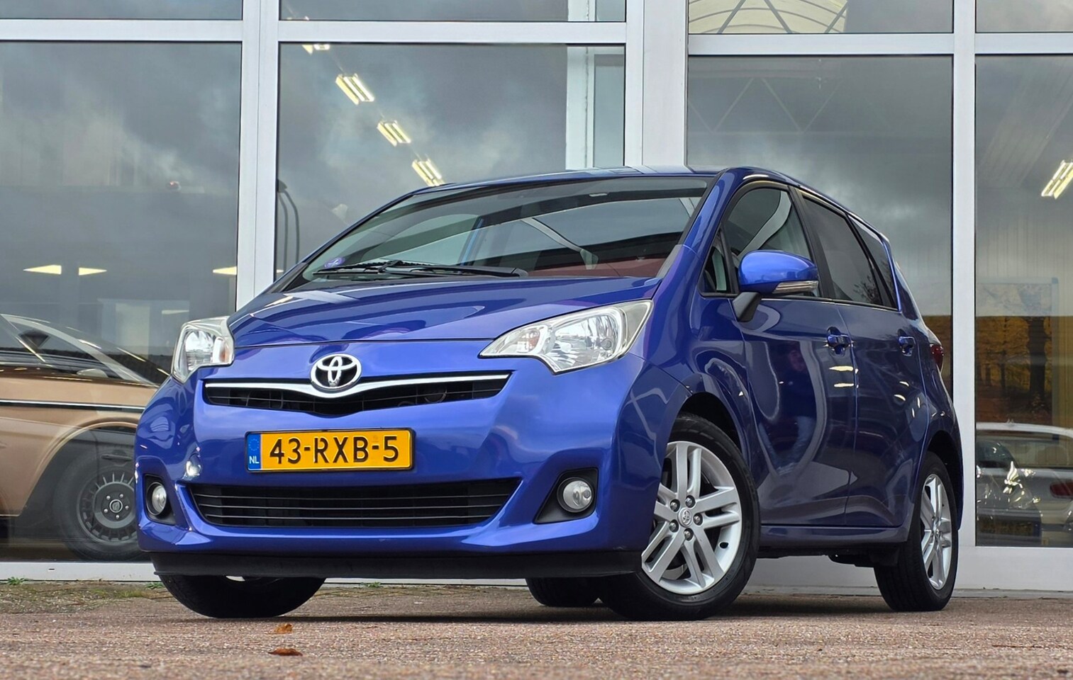 Toyota Verso S - 1.3 VVT-i Dynamic A/T 2e Eigenaar Camera Navi Mooi! - AutoWereld.nl